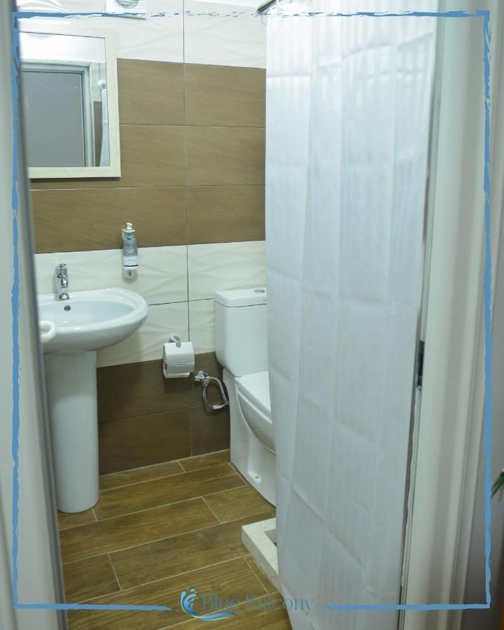 Blue Balcony Hotel Golem  Εξωτερικό φωτογραφία