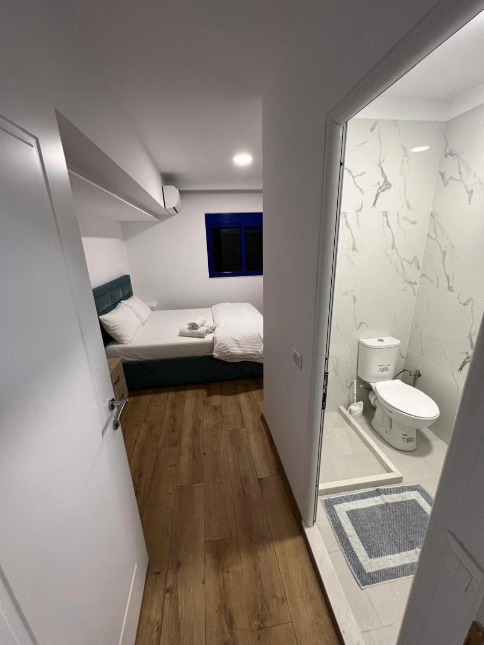 Blue Balcony Hotel Golem  Εξωτερικό φωτογραφία