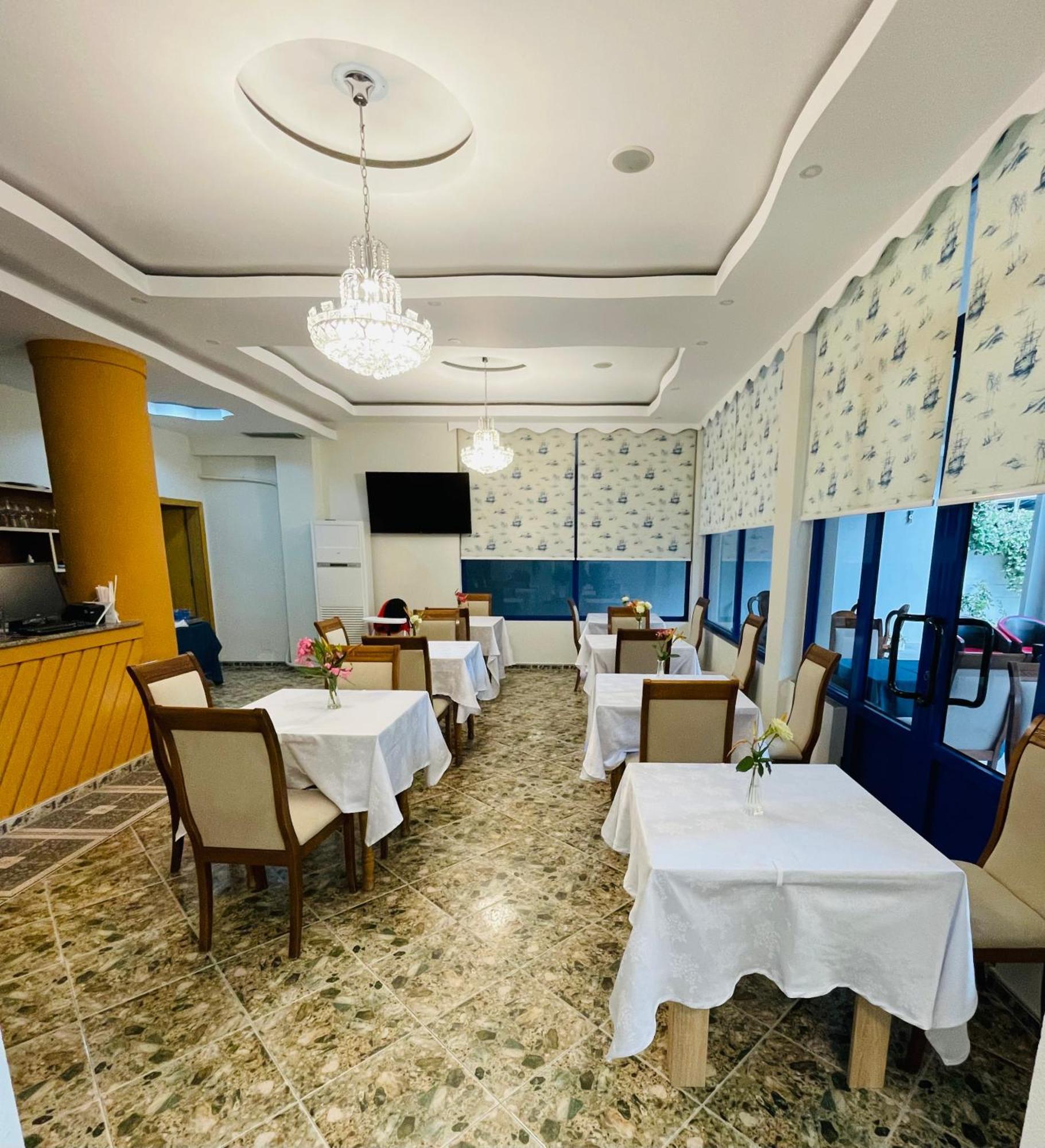 Blue Balcony Hotel Golem  Εξωτερικό φωτογραφία