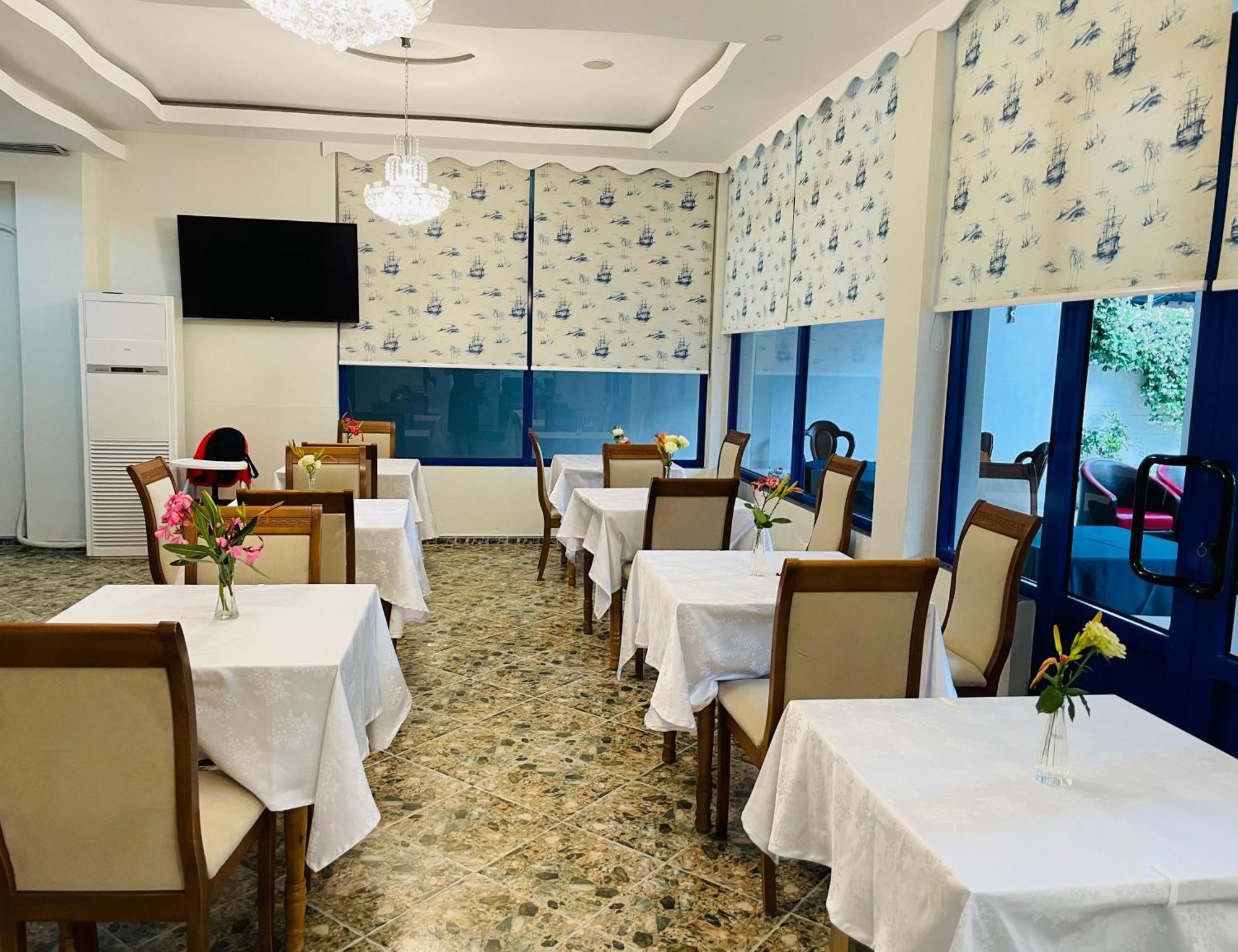 Blue Balcony Hotel Golem  Εξωτερικό φωτογραφία